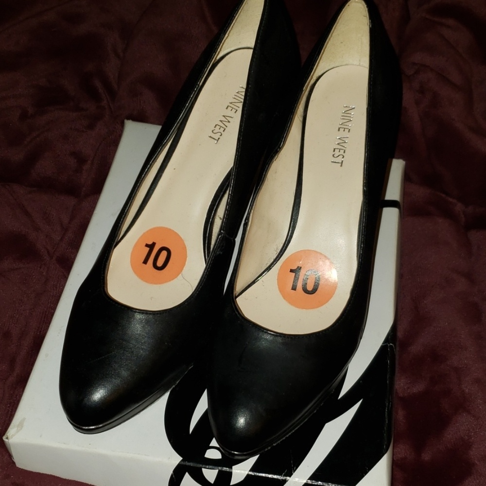 Shoes - Picture 1 of 6